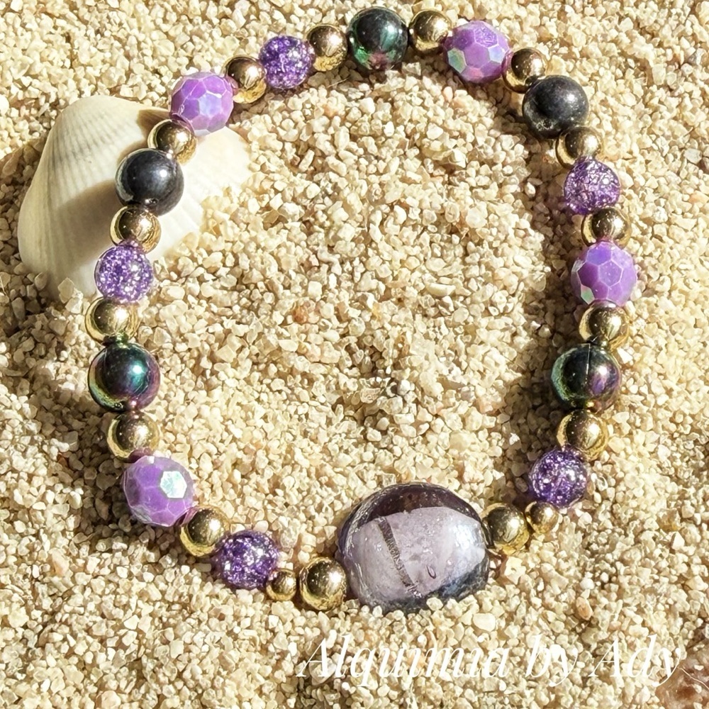 Purple QUARTZ and Gold Mixed Bead Stretch Bracelet